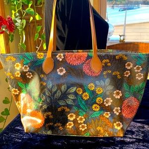 NWT J CREW - Large Floral Vinyl Covered Canvas w/ Leather Handles! 😍